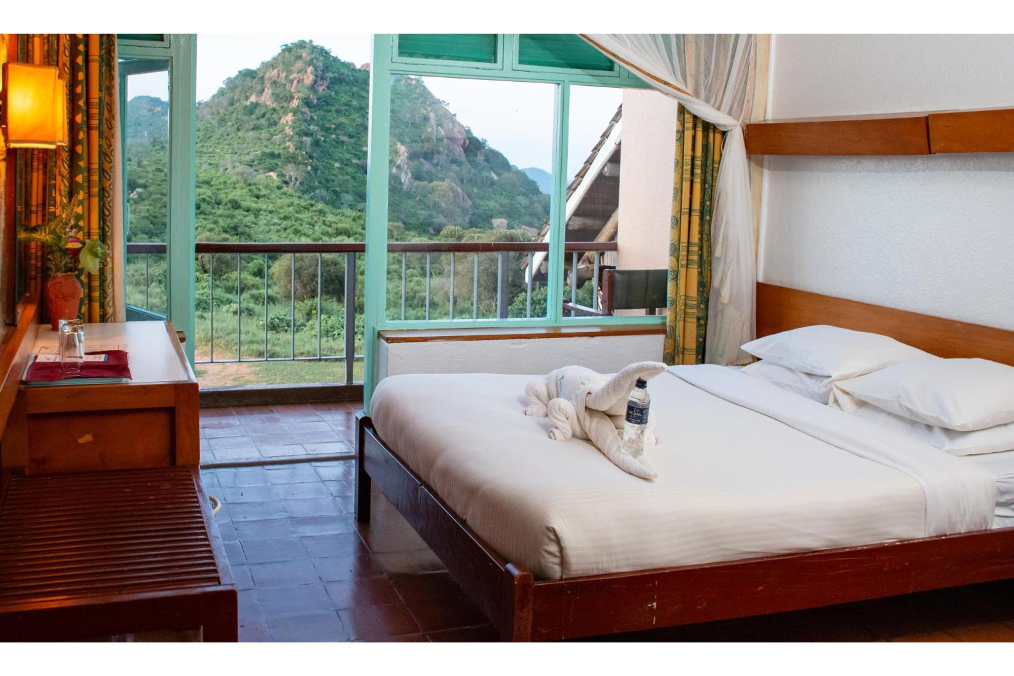 Ngulia Safari Lodge Ithumba Екстер'єр фото