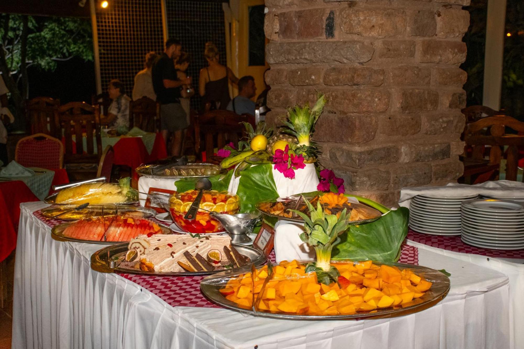 Ngulia Safari Lodge Ithumba Екстер'єр фото