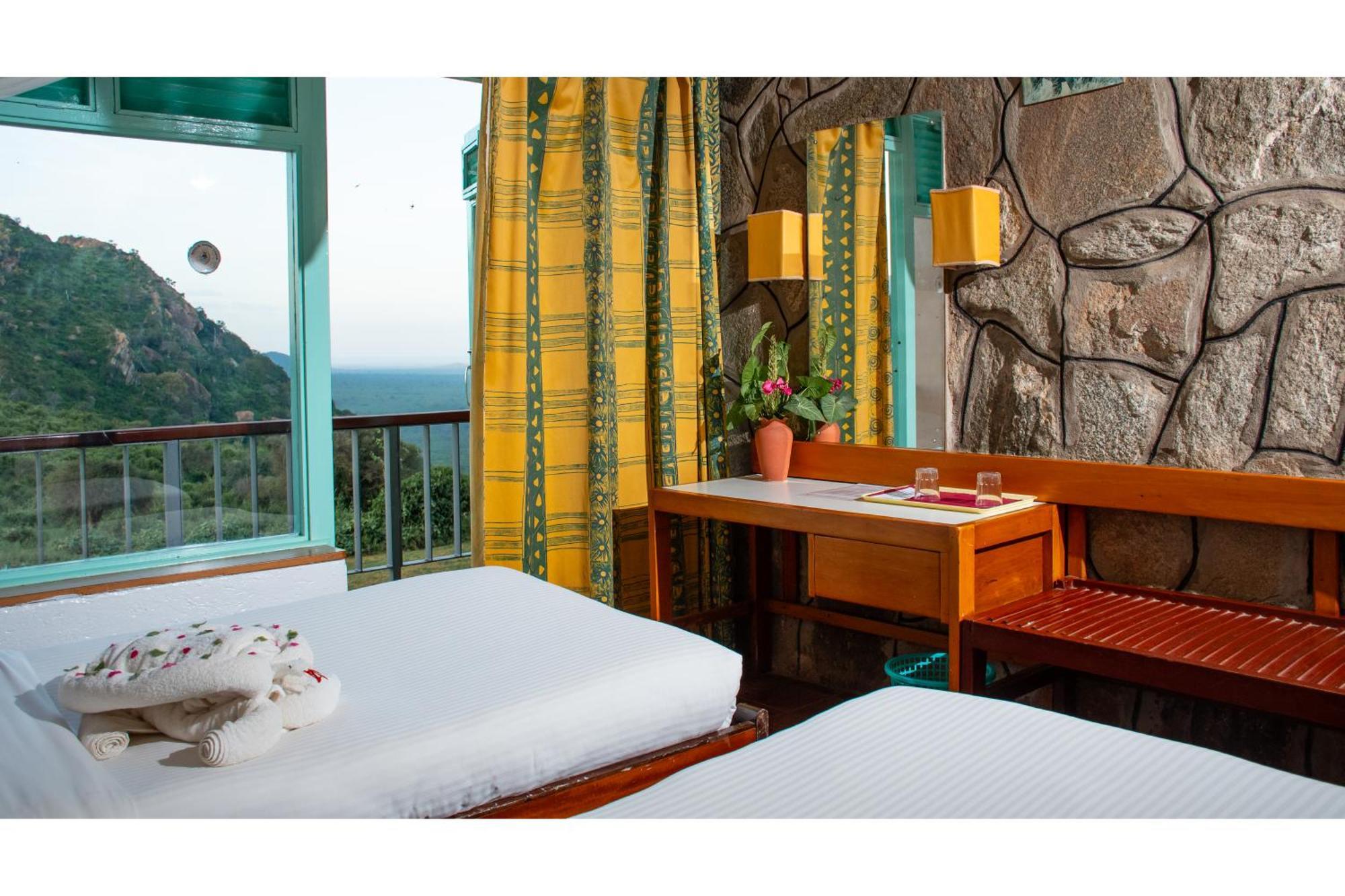 Ngulia Safari Lodge Ithumba Екстер'єр фото