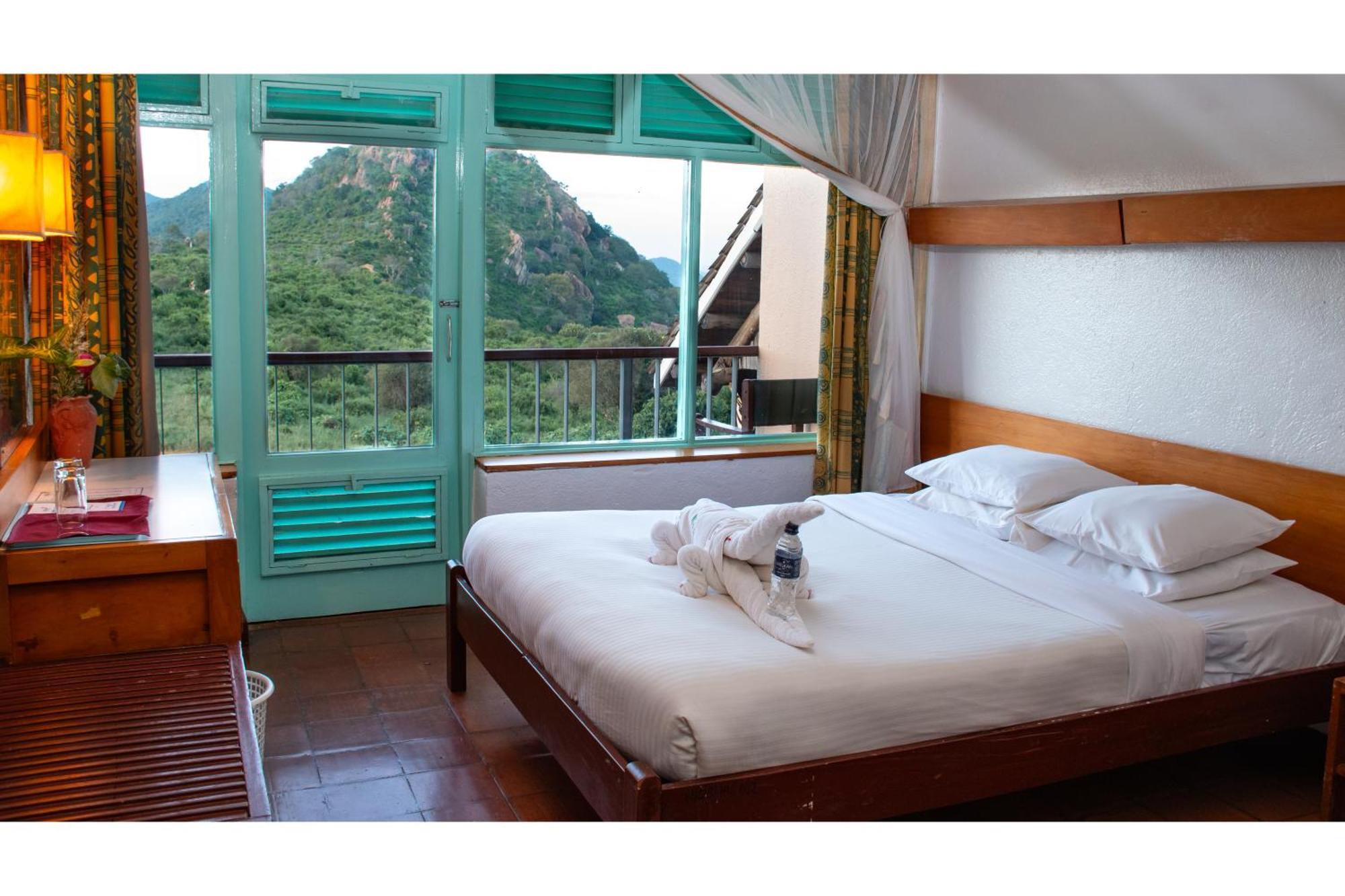 Ngulia Safari Lodge Ithumba Екстер'єр фото