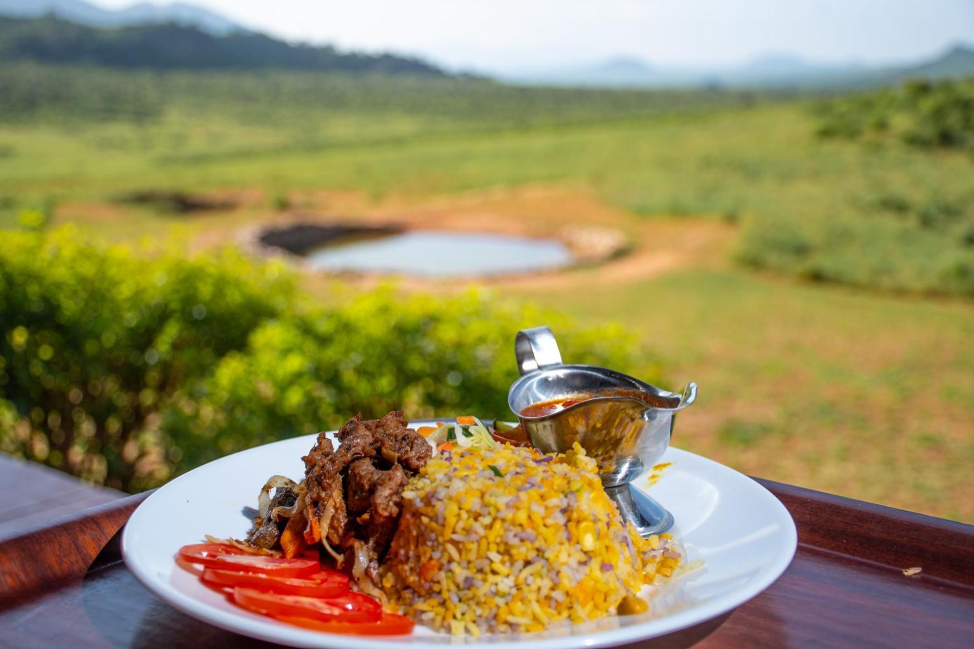 Ngulia Safari Lodge Ithumba Екстер'єр фото