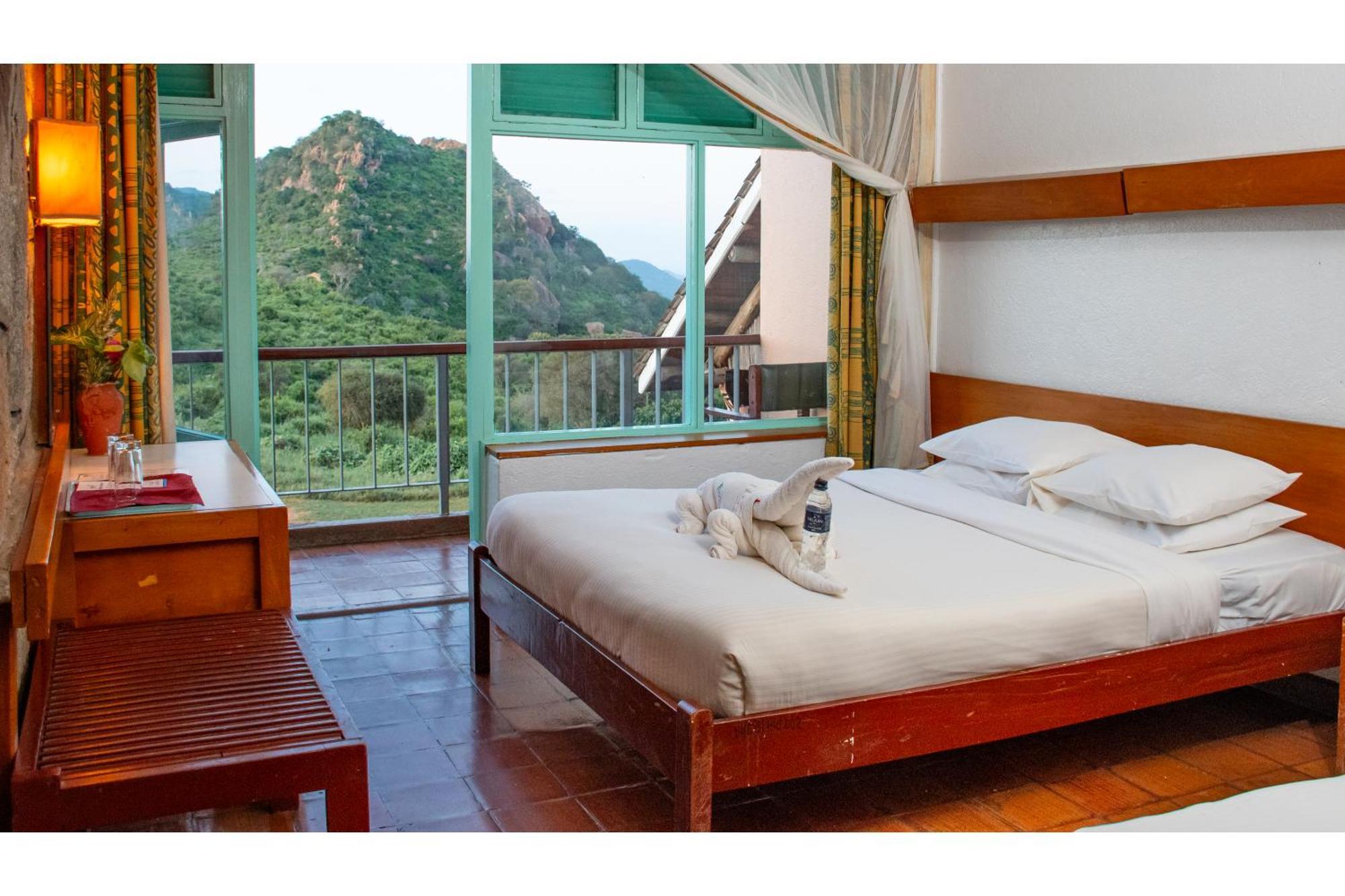 Ngulia Safari Lodge Ithumba Екстер'єр фото
