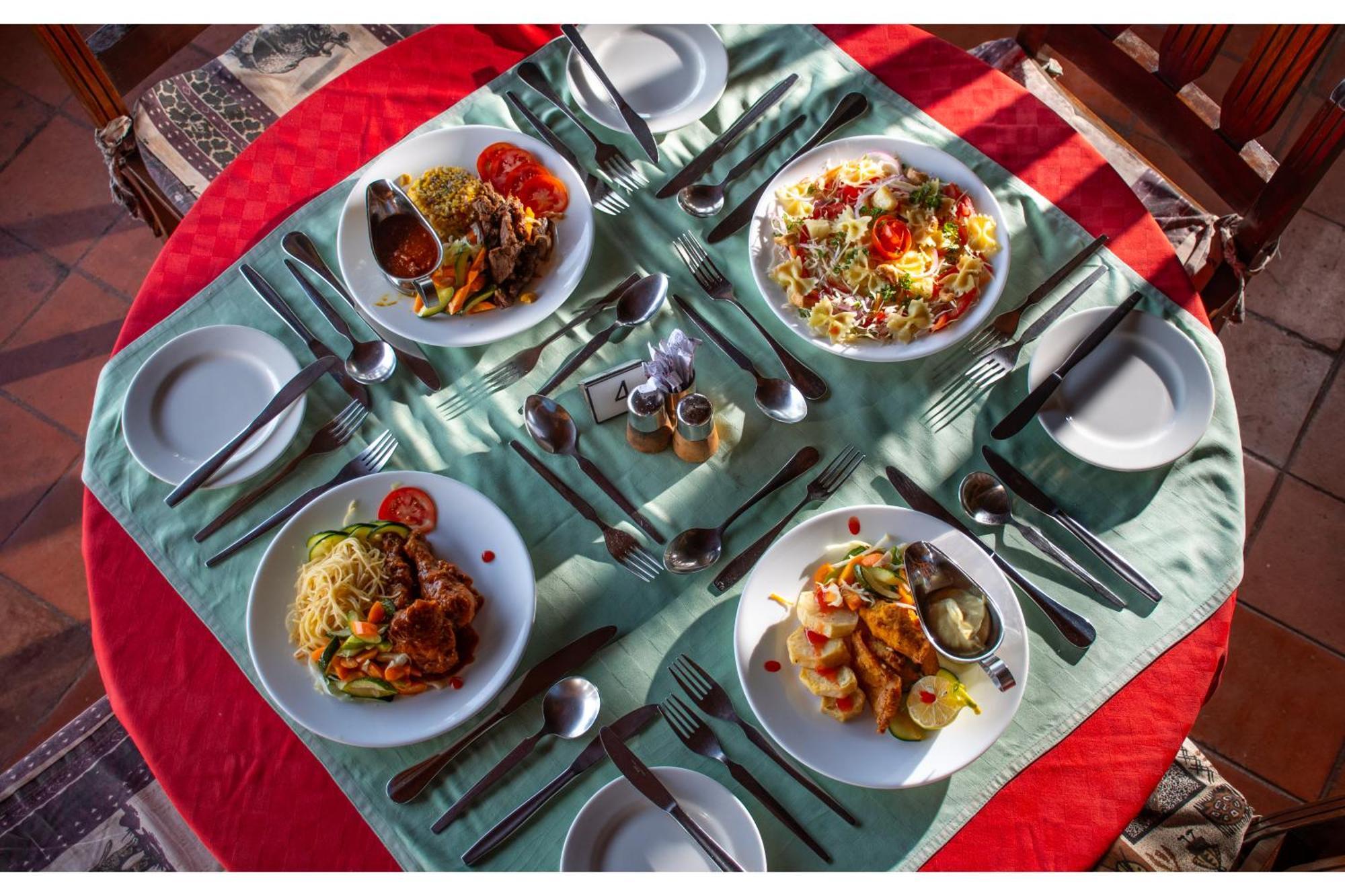 Ngulia Safari Lodge Ithumba Екстер'єр фото