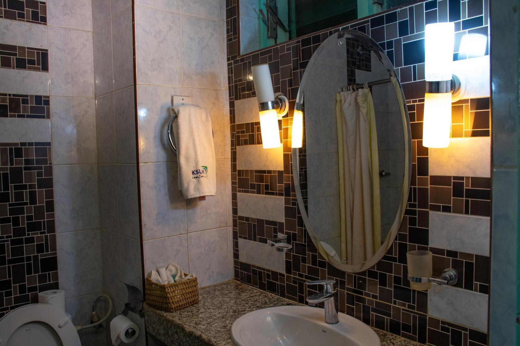 Ngulia Safari Lodge Ithumba Екстер'єр фото